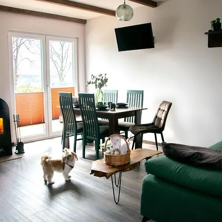 ホリデーパーク Stolemowe Wzgorze Domek Lesnika *
